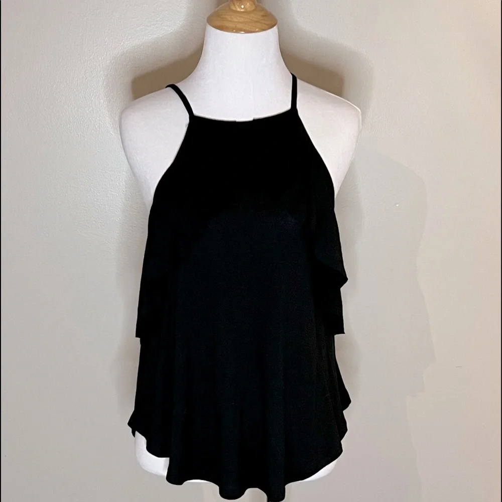 🚨Express Ruffle Tank🚨 - Picture 3 of 7